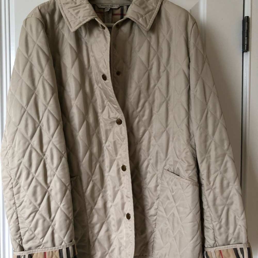 Burberry quilted jacket size M